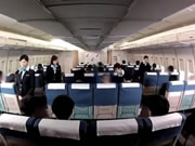 日本空姐飛機熱情服務